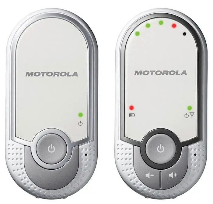 Motorola Comfort75-2 Monitor de video para bebé, cámara inalámbrica para  bebés con control remoto, zoom digital, sensor de temperatura, pantalla LCD  a