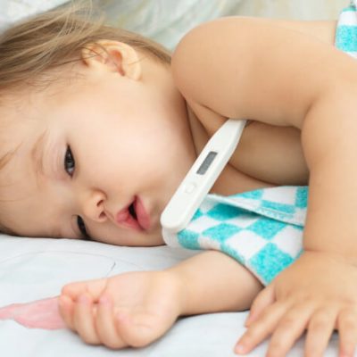 Fiebre en bebés: qué hacer y cómo tratarla