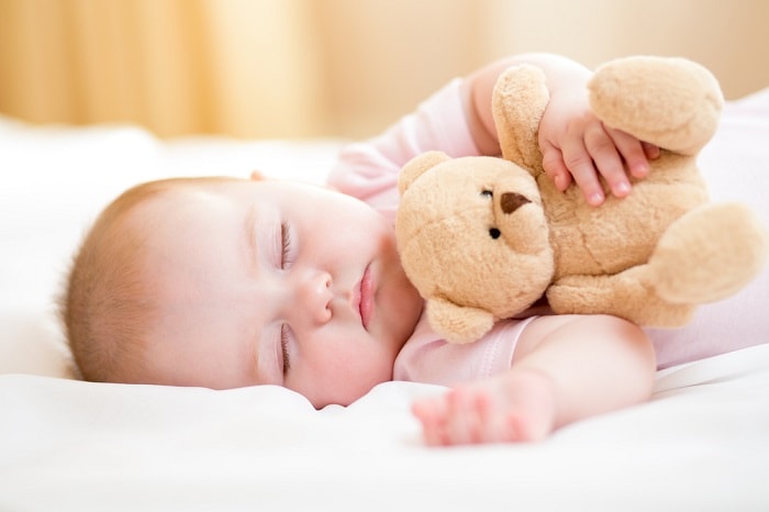 Las 10 mejores y canciones para dormir tu bebé