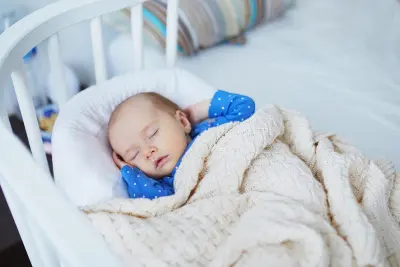 23 cunas de tendencia y de diferentes estilos para el bebé: de colecho,  convertibles o plegables